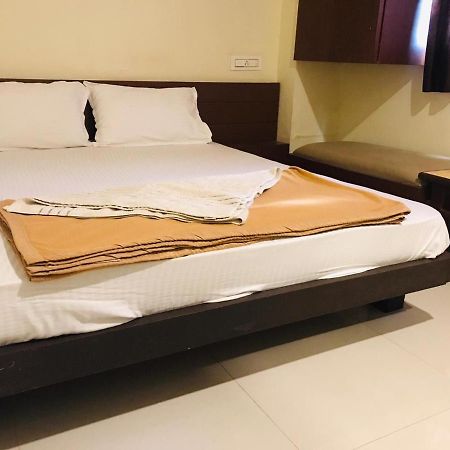 Staymaker Bright Palace Residency Shimoga Exterior photo